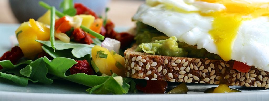 eggs, fried, sunny side up-1467284.jpg