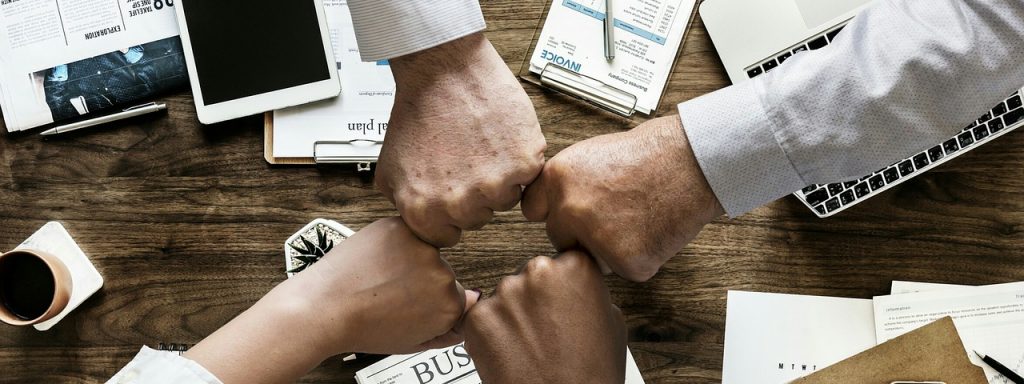 teamwork, cooperation, brainstorming-3213924.jpg